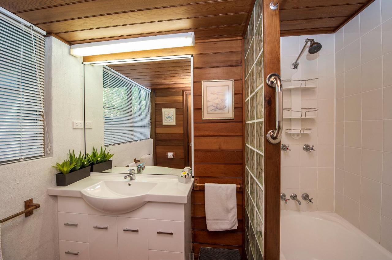Beachside Cottage - A Private Peaceful Hidden Gem 50M To Beach Nelly Bay エクステリア 写真